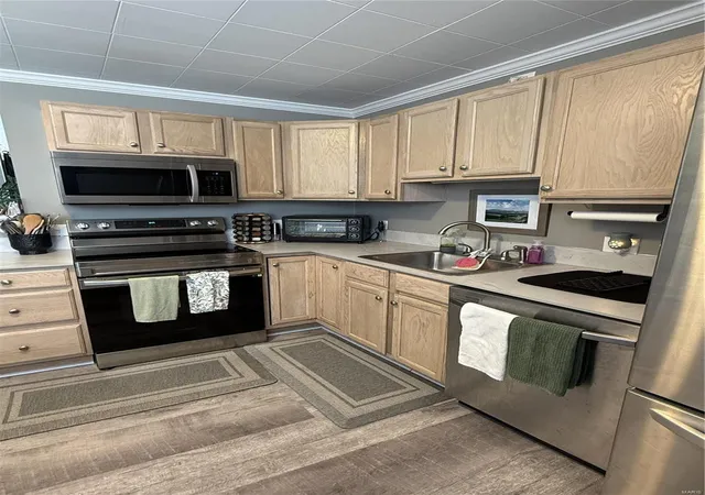 Photo 4 of Single family home for sale at 1414 Downing St, Kirksville, MO 63501 | MLS# 25009722 | Listing updated on 2025-03-09