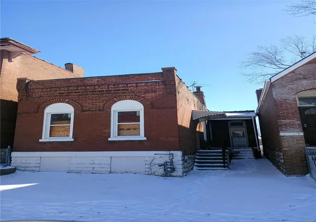 Photo 1 of Single family home for sale at 3926 Louisiana Ave, Saint Louis, MO 63118 | MLS# 25009725 | Listing updated on 2025-02-27
