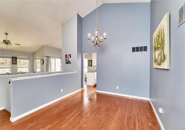 Photo 3 of Sale Pending at 889 Gandolf Wy, Eureka, MO 63025 | MLS# 25009814 | Listing updated on 2025-03-03