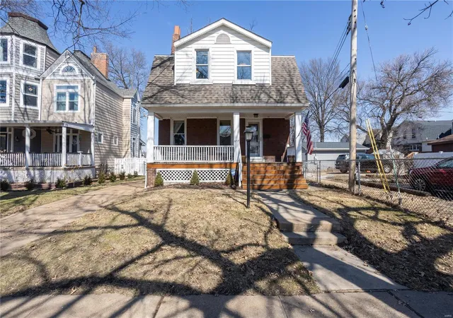 Photo 1 of Single family home for sale at 6717 Smiley Ave, Saint Louis, MO 63139 | MLS# 25009815 | Listing updated on 2025-03-20
