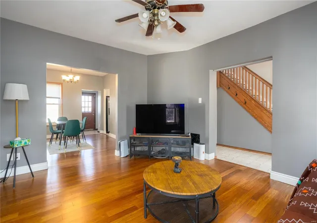 Photo 3 of Single family home for sale at 6717 Smiley Ave, Saint Louis, MO 63139 | MLS# 25009815 | Listing updated on 2025-03-20