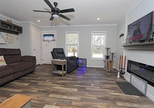 Photo 2 of Single family home for sale at 37801 State Hwy Hh, Patton, MO 63662 | MLS# 25009852 | Listing updated on 2025-03-17
