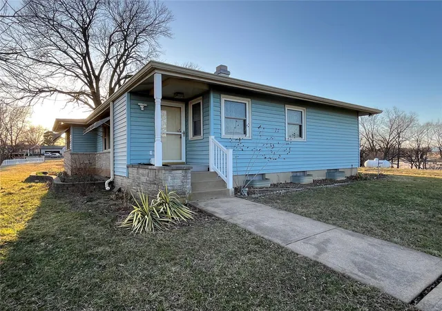 Photo 1 of Single family home for sale at 2349 Elm Dr, Arnold, MO 63010 | MLS# 25010007 | Listing updated on 2025-03-11