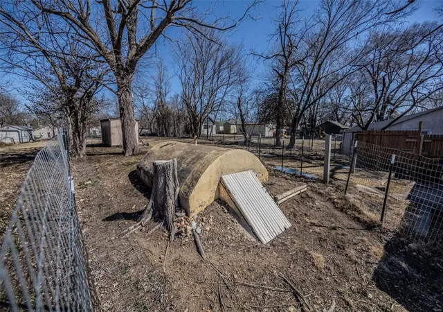 Photo 3 of Single family home for sale at 356 Van Buren Ave, Lebanon, MO 65536 | MLS# 25010011 | Listing updated on 2025-03-02