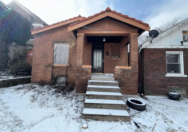 1st image of 4612 Ashland Ave, Saint Louis, MO 63115 | MLS# 25010082