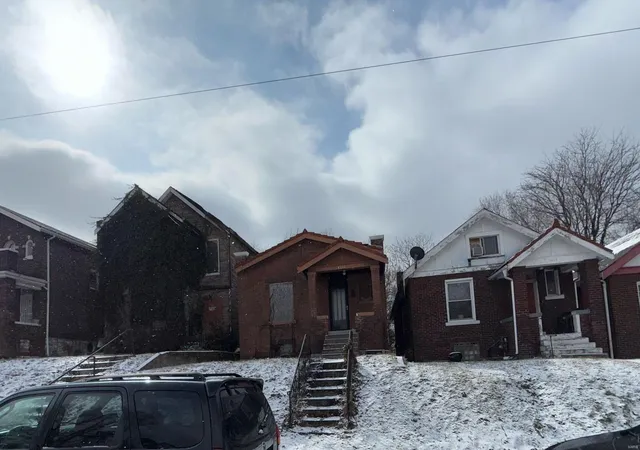 2nd image of 4612 Ashland Ave, Saint Louis, MO 63115 | MLS# 25010082