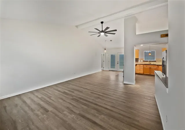 Photo 2 of Single family home for sale at 5729 Walnut Creek Blvd, Saint Charles, MO 63304 | MLS# 25010171 | Listing updated on 2025-03-13