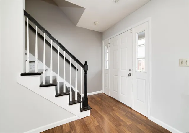 Photo 2 of Sale Pending at 1377 Forest Creek Dr #1, Saint Peters, MO 63303 | MLS# 25010185 | Listing updated on 2025-03-10