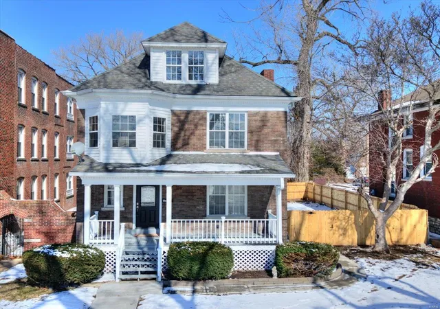 Photo 1 of Single family home for sale at 5911 Enright Ave, Saint Louis, MO 63112 | MLS# 25010241 | Listing updated on 2025-03-17