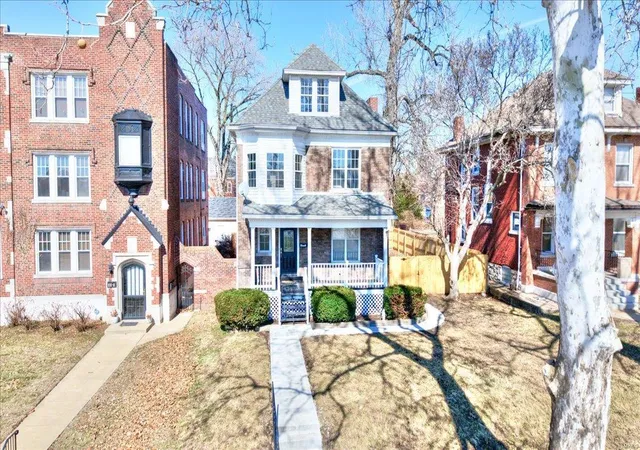 Photo 2 of Single family home for sale at 5911 Enright Ave, Saint Louis, MO 63112 | MLS# 25010241 | Listing updated on 2025-03-17