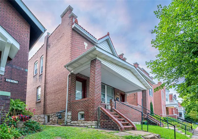 Photo 3 of Multi family home for sale at 3185 Portis Ave, Saint Louis, MO 63116 | MLS# 25010254 | Listing updated on 2025-03-03