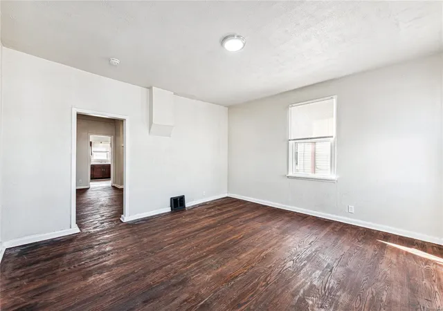Photo 4 of Sale Pending at 7612 Virginia Ave, Saint Louis, MO 63111 | MLS# 25010287 | Listing updated on 2025-02-26