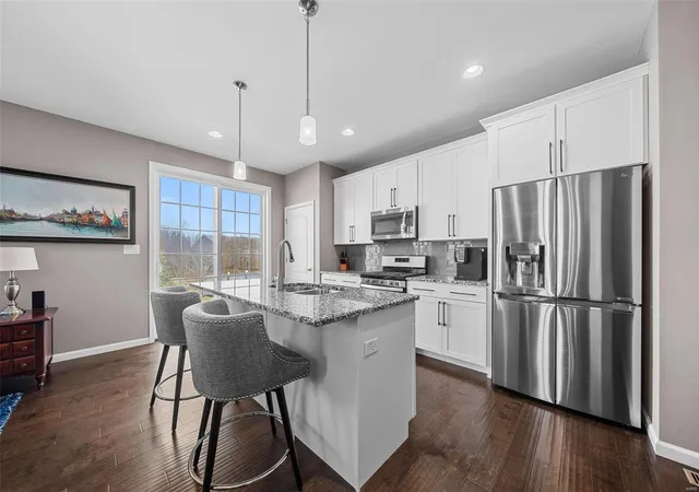 Photo 3 of Sale Pending at 105 Katiemist Dr, Saint Peters, MO 63376 | MLS# 25010304 | Listing updated on 2025-03-10