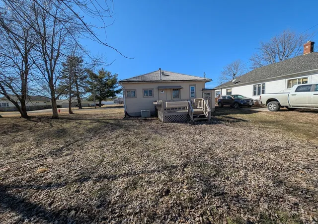 Homes for sale in Wilsonville, IL | 204 Rice St, Wilsonville, IL 62093 | MLS# 25010311