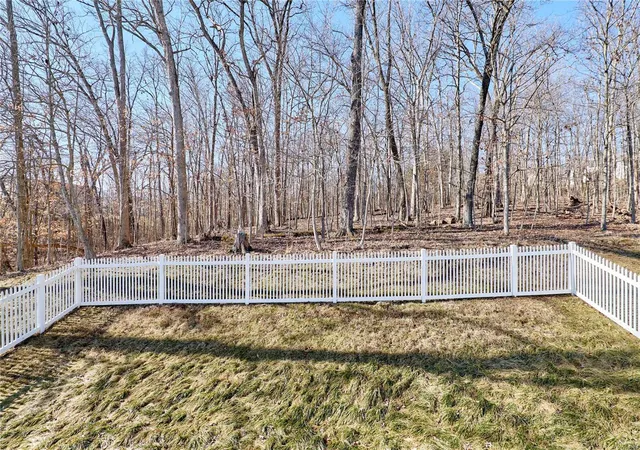 2nd image of 889 Gandolf Wy, Eureka, MO 63025