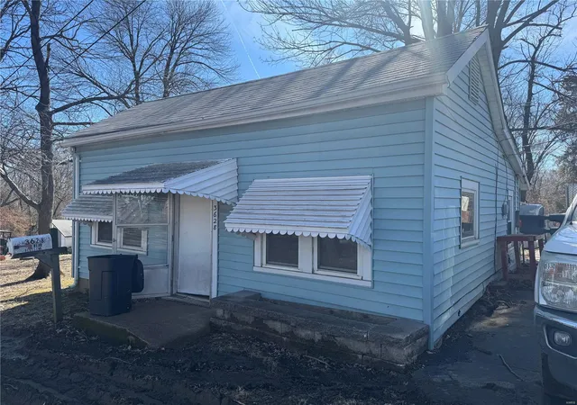 Photo 1 of Single family home for sale at 3630 Brown Rd Rear, Saint Louis, MO 63114 | MLS# 25010405 | Listing updated on 2025-03-19