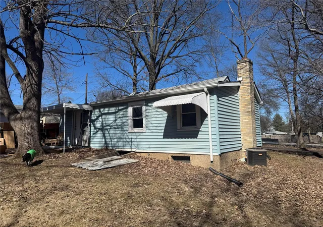 Photo 4 of Single family home for sale at 3630 Brown Rd Rear, Saint Louis, MO 63114 | MLS# 25010405 | Listing updated on 2025-03-19