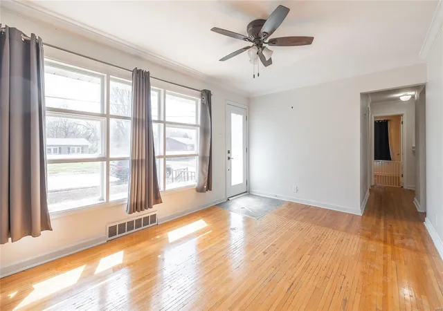 Photo 2 of Single family home for sale at 3829 Geraldine Ave, Saint Ann, MO 63074 | MLS# 25010480 | Listing updated on 2025-03-31