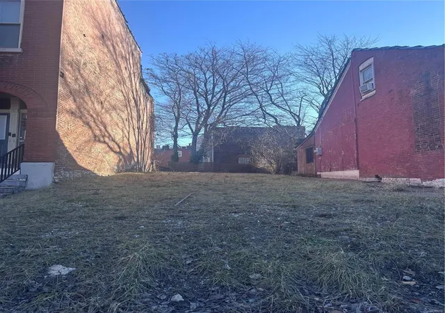 Land for sale at 2852 Magnolia Ave, Saint Louis, MO 63118 | MLS# 25010534