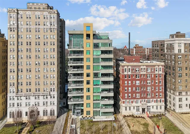 Condo for sale at 4545 Lindell Blvd #12, Saint Louis, MO 63108 | MLS# 25011563 | Listing updated on 2025-03-18