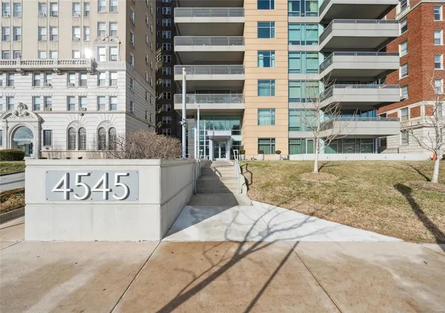 Photo 1 of Condo for sale at 4545 Lindell Blvd #12, Saint Louis, MO 63108 | MLS# 25011563 | Listing updated on 2025-03-18