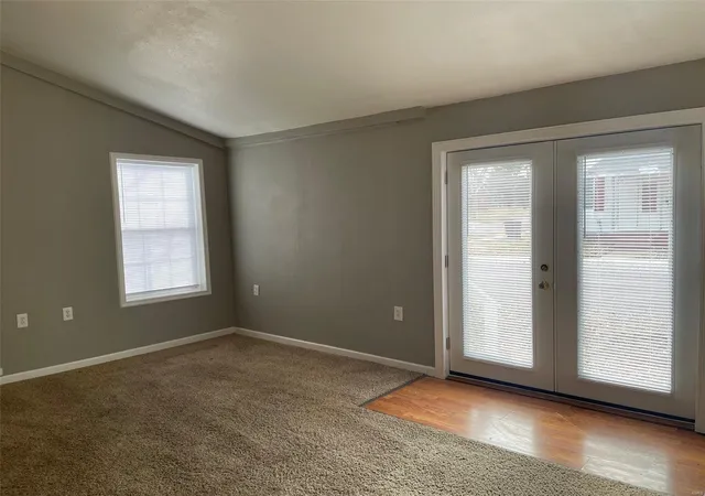 Photo 2 of Single family home for sale at 423 W Harris Ave, Greenville, IL 62246 | MLS# 25011593 | Listing updated on 2025-03-14
