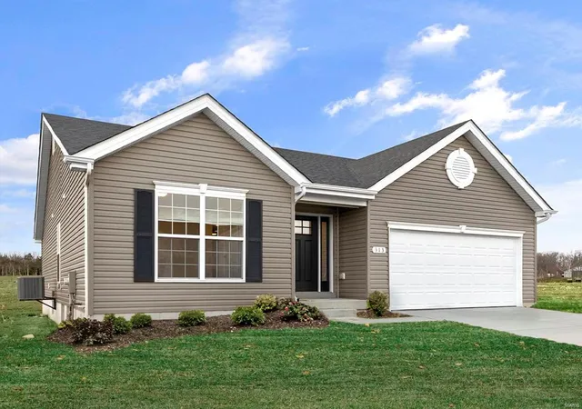 Photo 1 of Single family home for sale at 3038 Yellow Birch Ct, Imperial, MO 63052 | MLS# 25011668 | Listing updated on 2025-03-17