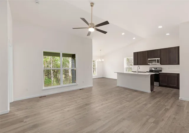 Photo 2 of Single family home for sale at 18402 Boone Ridge Manor Dr, Truesdale, MO 63380 | MLS# 25011691 | Listing updated on 2025-03-17
