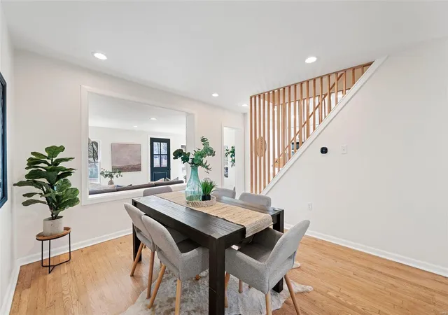 Photo 1 of Single family home for sale at 9290 Fayette Ave, Saint Louis, MO 63123 | MLS# 25011809 | Listing updated on 2025-03-18