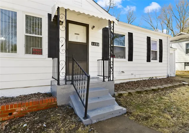 Photo 2 of Single family home for sale at 1132 Kilgore Dr, Saint Louis, MO 63137 | MLS# 25011842 | Listing updated on 2025-03-15