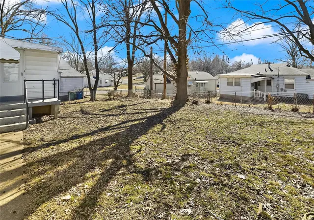 Photo 3 of Single family home for sale at 1132 Kilgore Dr, Saint Louis, MO 63137 | MLS# 25011842 | Listing updated on 2025-03-15