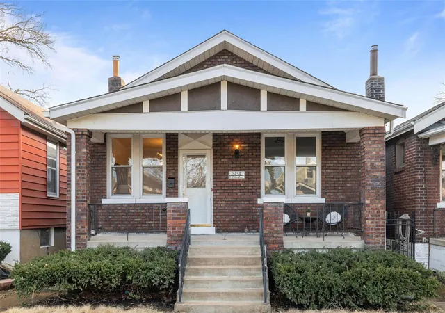 Photo 1 of Sale Pending at 5454 Nottingham Ave, Saint Louis, MO 63109 | MLS# 25011843 | Listing updated on 2025-03-04