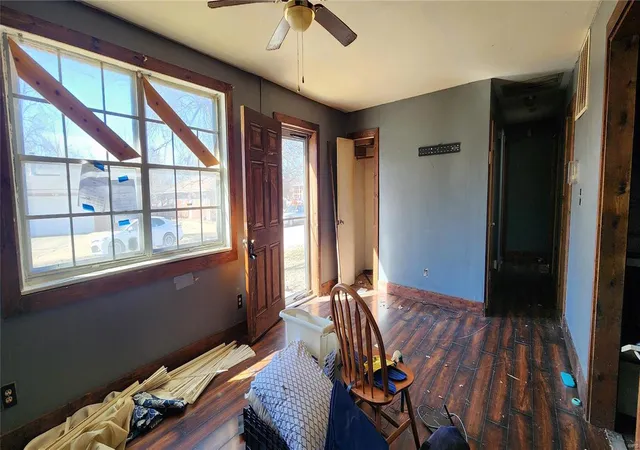 Photo 3 of Sale Pending at 2 Eastgate Dr, Granite City, IL 62040 | MLS# 25011942 | Listing updated on 2025-03-05