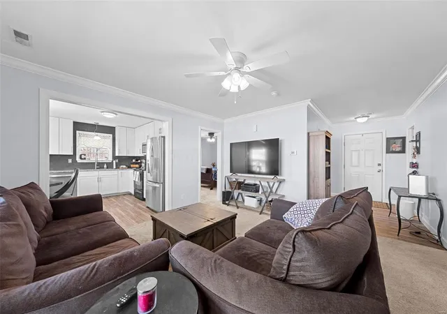 Photo 4 of Condo for sale at 406 S Church St #624, Saint Peters, MO 63376 | MLS# 25011988 | Listing updated on 2025-03-02