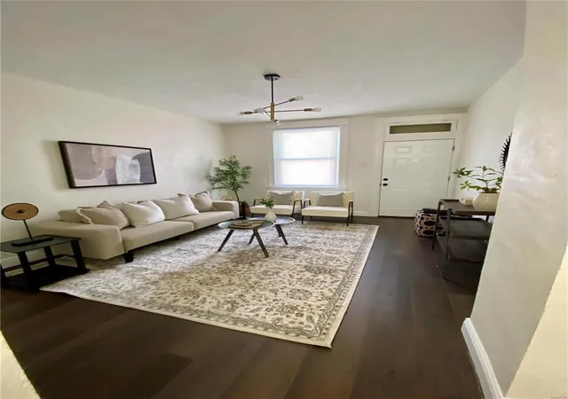 Photo 2 of Single family home for sale at 4836 Sigel Ave, Saint Louis, MO 63116 | MLS# 25012003 | Listing updated on 2025-03-11