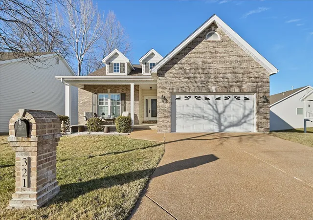 Photo 1 of Condo for sale at 321 Newport Dr, Saint Peters, MO 63376 | MLS# 25012017 | Listing updated on 2025-03-09