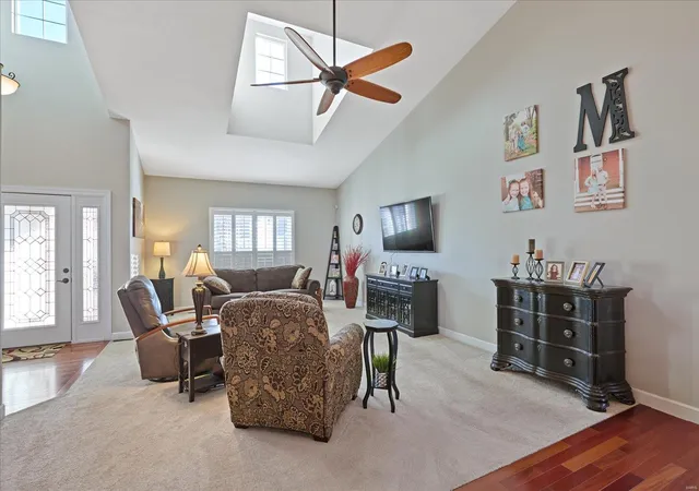 Photo 3 of Condo for sale at 321 Newport Dr, Saint Peters, MO 63376 | MLS# 25012017 | Listing updated on 2025-03-09