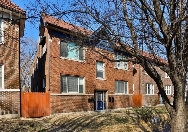 Photo 3 of Multi family home for sale at 4207 Swan Ave, Saint Louis, MO 63110 | MLS# 25012092 | Listing updated on 2025-03-06