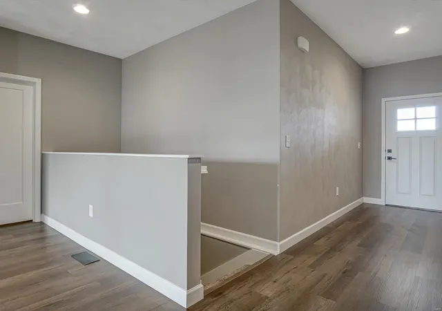 2nd image of 703 Applewood Creek Dr, Fairview Heights, IL 62208 | MLS# 25012104