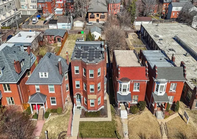 Photo 1 of Condo for sale at 4237 Laclede Ave #A, Saint Louis, MO 63108 | MLS# 25012106 | Listing updated on 2025-03-18