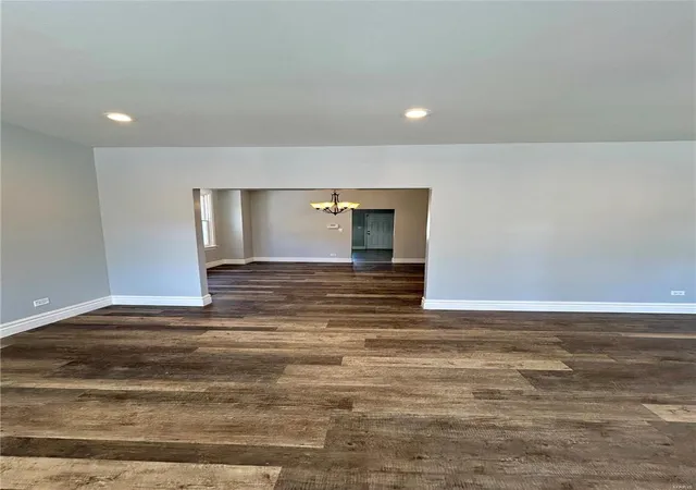 Photo 3 of Single family home for sale at 6041 N Pointe Blvd, Saint Louis, MO 63147 | MLS# 25012130 | Listing updated on 2025-03-01