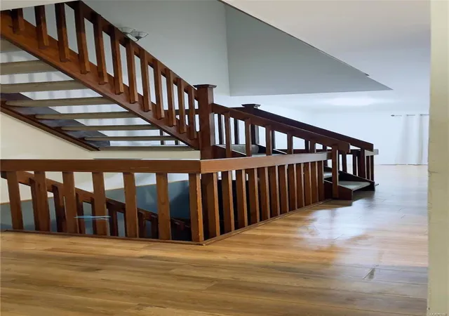 Photo 3 of Townhouse for sale at 11502 Cedar Walk Dr, Saint Louis, MO 63146 | MLS# 25012154 | Listing updated on 2025-03-15