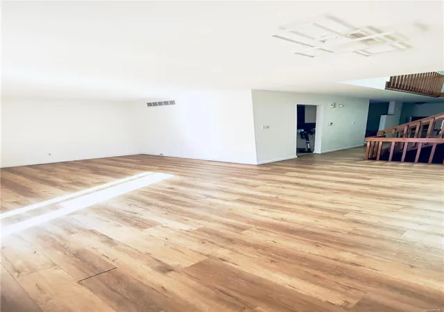 Photo 3 of Townhouse for sale at 11502 Cedar Walk Dr, Saint Louis, MO 63146 | MLS# 25012154 | Listing updated on 2025-03-15