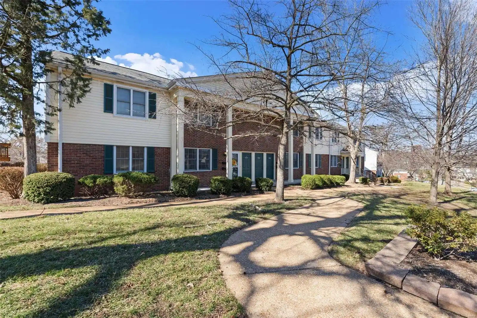 Listing Photo 1 - Condo for sale in 1773 High School Dr located at 1773 High School Dr, Saint Louis, MO 63144 - Unit 1773 High School Dr