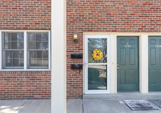 Photo 2 of Condo for sale at 1773 High School Dr, Saint Louis, MO 63144 | MLS# 25012169 | Listing updated on 2025-03-14