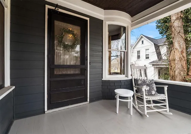 Photo 3 of Single family home for sale at 161 S Elm Ave, Saint Louis, MO 63119 | MLS# 25012336 | Listing updated on 2025-03-18