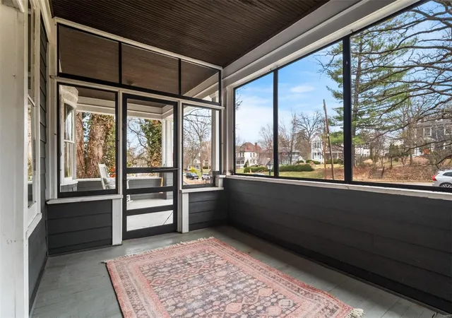 Photo 4 of Single family home for sale at 161 S Elm Ave, Saint Louis, MO 63119 | MLS# 25012336 | Listing updated on 2025-03-18
