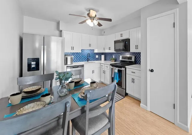 Photo 2 of Condo for sale at 1942 Marine Ter Dr #E, Saint Louis, MO 63146 | MLS# 25012358 | Listing updated on 2025-03-11