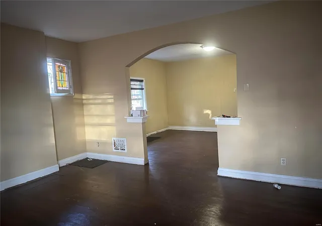 Photo 2 of Single family home for sale at 2124 Wolter Ave, Saint Louis, MO 63114 | MLS# 25012362 | Listing updated on 2025-03-09