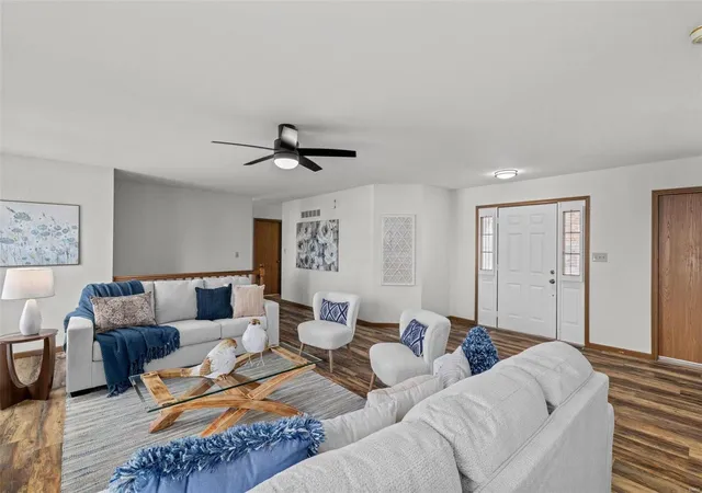 Photo 4 of Single family home for sale at 3693 Eagles Hills Ridge, Saint Charles, MO 63303 | MLS# 25012363 | Listing updated on 2025-03-13